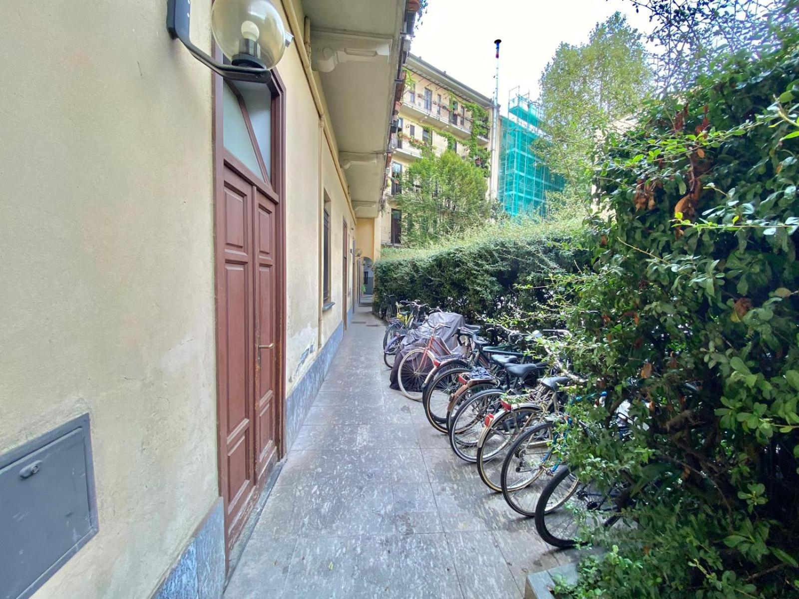 Grazioso Appartamento Nel Cuore Del Tran Tran Di Milano, Perfetto Per Amici E Famiglie, Vicino A Metropolitana Exterior foto