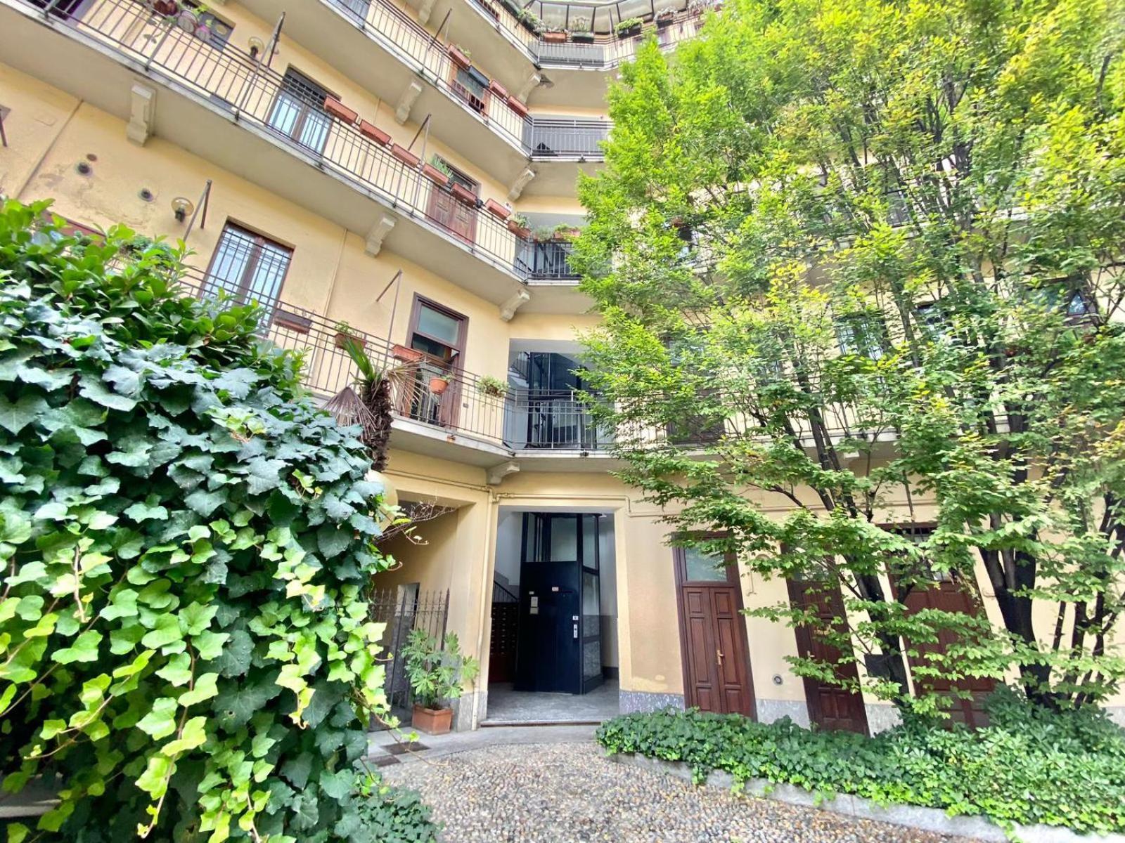 Grazioso Appartamento Nel Cuore Del Tran Tran Di Milano, Perfetto Per Amici E Famiglie, Vicino A Metropolitana Exterior foto